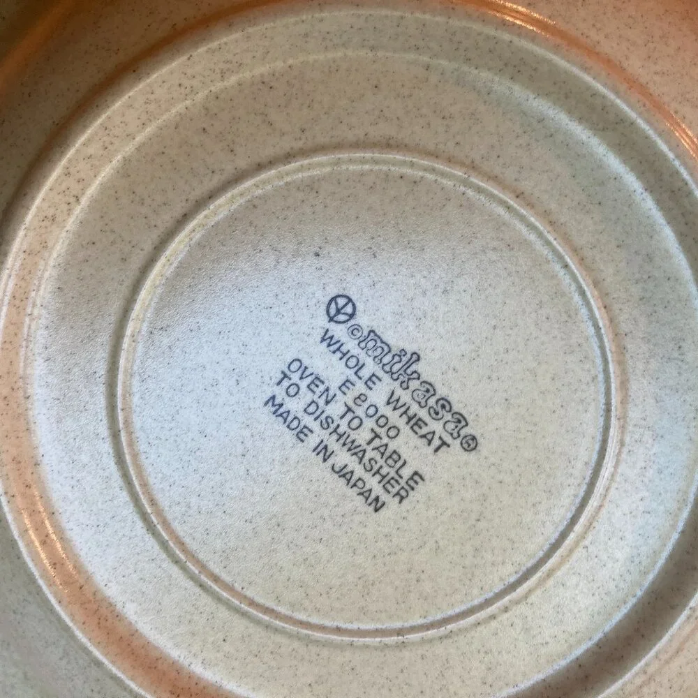 Mikasa Whole Wheat Stoneware E 8000 Round Vegetable Serving Bowl Japan 9.75